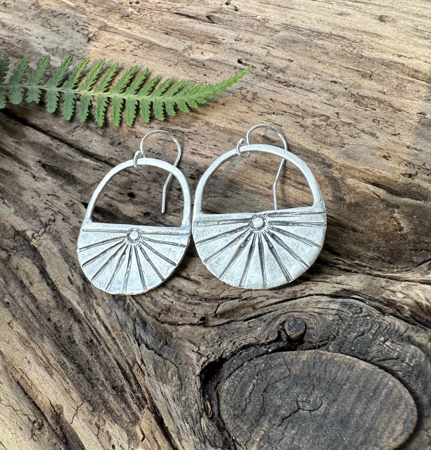 Shine the light | sunbeams earrings