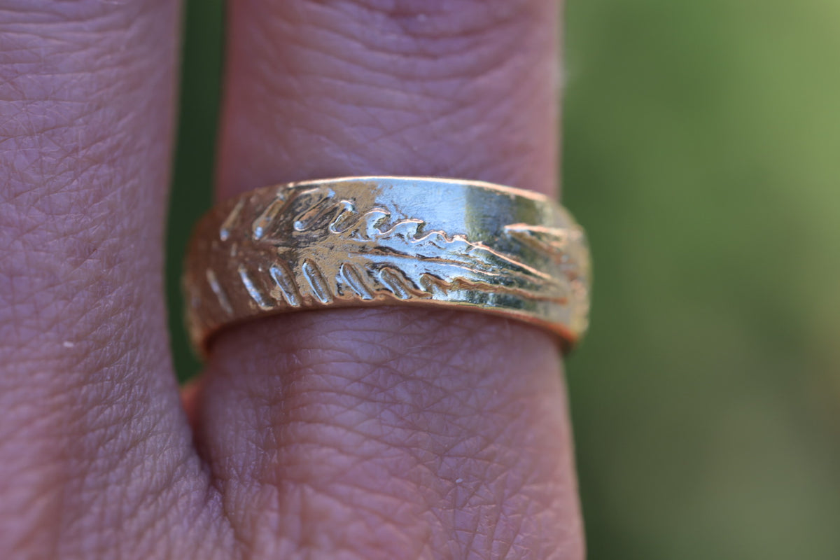Fern ring band with two graceful ferns, perfect wedding band Handmade in brass